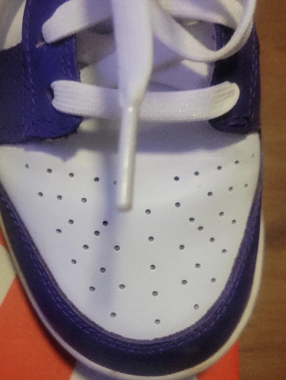 Nike Men’s Low-Top Sneakers - White & Purple